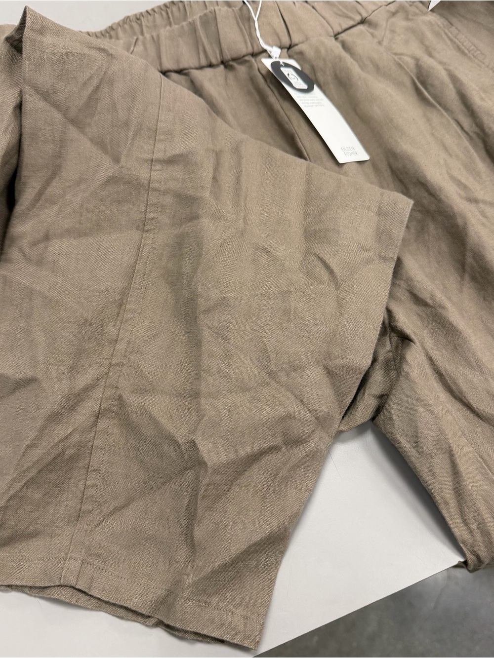 Eileen Fisher - Relaxed Linen-Blend Drawstring Pants in Taupe - Picture 5 of 6